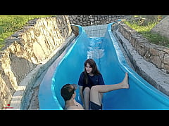 Play MP4 - mi hermanastra se queda atorada en la piscina y aprovecho el momento para follarla&period; &lpar;Parte1&rpar;