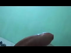 Play MP4 - novinha caseira chupando pica