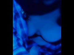 Play MP4 - Sharon dando una rica mamada de verga&comma; facial garganta profunda mexicana chupando verga y huevos a su esposo&comma; chichona muestra sus pezones perforados y si piercing es muy sexy panocha y tetas con pier