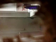 Play MP4 - spy cam in bathroom