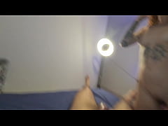 Play MP4 - Fan de anime ela gosta de ler enquanto da a bunda e pede leite na boca&period;