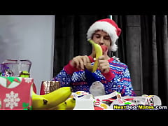 Play MP4 - Christmas bareback gay sex