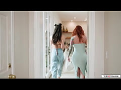 Play MP4 - Tgirl stepdaughter licks me under a blanket next to my wife