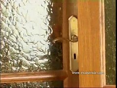 Play MP4 - step Mother caught her son on her bra