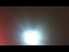 Play MP4 - Gimiendo en el hotel