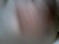 Play MP4 - Madura me  manda WhatsApp de ella jugando con su co&ntilde;ito