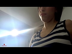 Play MP4 - Mi hermanastra me ayuda a desestresarme con una buena mamada