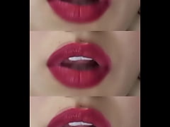 Play MP4 - &quest;&quest;