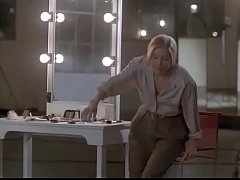 Play MP4 - Angelina Jolie & Elizabeth Mitchell - Gia &lpar;fence scene&rpar;