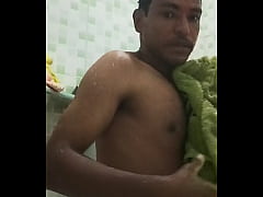 Play MP4 - Depois do banho Billy no banheiro