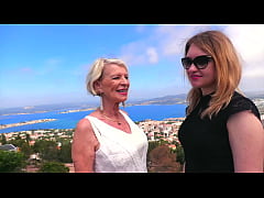 Play MP4 - Eva&comma; 70ans&comma; et Lyna Jade&comma; 22ans&comma; le choc des g&eacute;n&eacute;rations &excl;