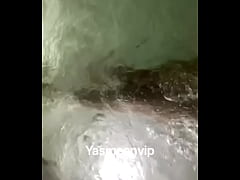 Play MP4 - En direct du jaccuzi