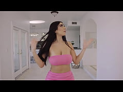 Play MP4 - A Very Merry Violet Myers House Party OUT ON CHRISTMAS DAY