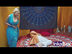 Play MP4 - Chudai - Vatsiana observa y relata como su Madrastra es follada por el ano y realiza un trio&period;