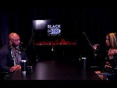 Play MP4 - Teve uma experi&ecirc;ncia ruim com cliente que chupou sua buceta&comma; contou para a fam&iacute;lia&comma; e sua rotina de grava&ccedil;&otilde;es e o corno&period;&period;&period; - Nick Niquita &lpar;WATCH ON&colon; SHEER&sol;RED&rpar;