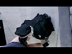 Play MP4 - La polici&egrave;re aime sucer des bites