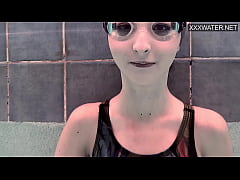 Play MP4 - Frances naughty girl Emie Amfibia swims nude for you