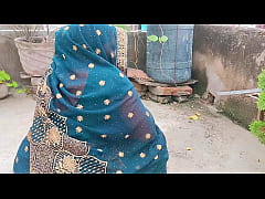 Play MP4 - Desi padosan bhabhi ki jordar chudai