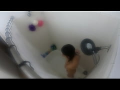 Play MP4 - Candy Cruise Bathtub MAIN 1