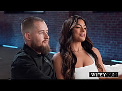 Play MP4 - WIFEY Gorgeous Hotwife Karina Valentina Gets Fucked Hard While Hubby Watches