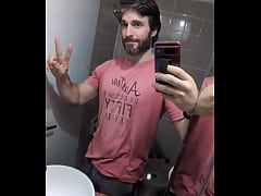 Play MP4 - - &num;686