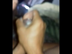 Play MP4 - Gozada gostosa depois de olhar um filme safado de menage