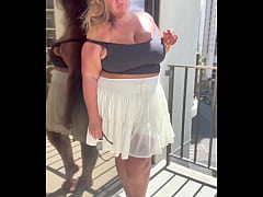 Play MP4 - I love how i can be outside for 30 seconds before my hair is soaking wet