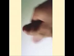 Play MP4 - ragazzo italiano sborra