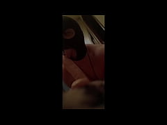 Play MP4 - Pasiva muy caliente con lencer&iacute;a&period;Me excito y masturbo con un consolador enorme