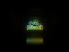 Play MP4 - A morena rabuda Patricia Limah fudendo no pelo com Mano Nico