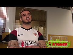 Play MP4 - Tits that weigh 3 kilos&comma; Jennifer Dominic is a mulatto Latina who deflowers a young man in Nigged