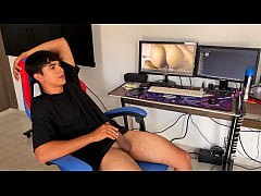 Play MP4 - convierto a mi inocente hermanastra en una puta