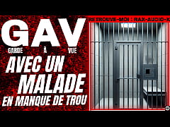 Play MP4 - Un bobo se fais humilier et souill&eacute; par son cod&eacute;tenue a moiti&eacute; tar&eacute;