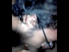 Play MP4 - Putito se la mama al vecino