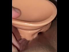 Play MP4 - Mojadita18 - latina caliente se manosea y luego se penetra rico con un dildo pensando en ti