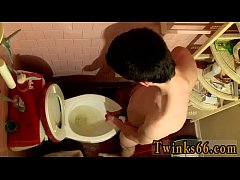 Play MP4 - Gay movie of Days Of Straight Boys Pissing