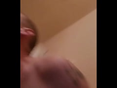 Play MP4 - Trying to spit roast myself with toys