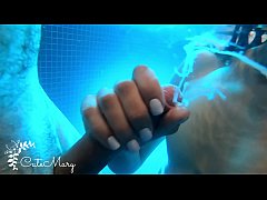 Play MP4 - Exxxtra small girl in pool - y&period;  gives blowjob to her