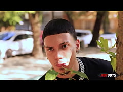 Play MP4 - Novinho rabudo dando pra v&aacute;rios&excl;