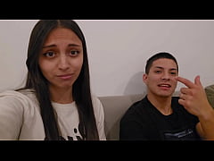 Play MP4 - Reto a mi amiga a ver mi enorme polla y no dudo en probarla