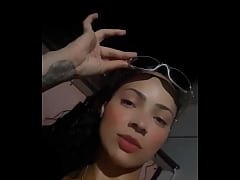 Play MP4 - Apenas uma apocal&iacute;ptica