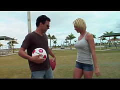 Play MP4 - Blonde with a hard ass gets fucked by her stud