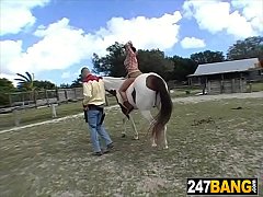 Play MP4 - A girl and her