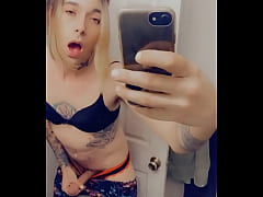 Play MP4 - Lingerie Babe Loves To Play