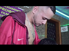 Play MP4 - Meu patr&atilde;o me fodeu no pelo  depois que eu falei que participei de uma suruba