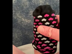 Play MP4 - Wanked in her sock