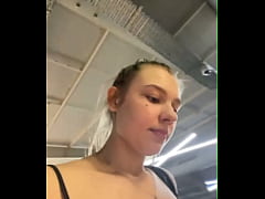 Play MP4 - Im fucking so hard in public