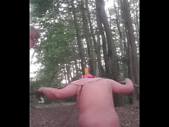 Play MP4 - 2024 06 25 Avec mon esclave&comma; &agrave; la maison et en for&ecirc;t