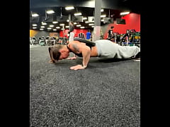 Play MP4 - No girl pushups over here &quest;