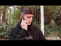 Play MP4 - Fucking the Delivery Boy